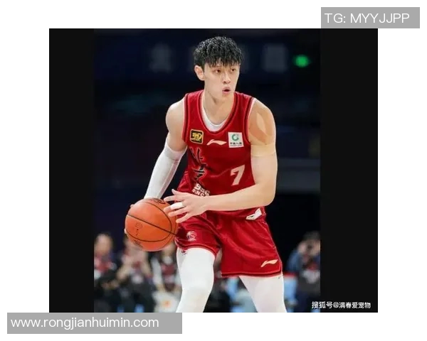 曾凡博：从青涩新星到篮球场上的璀璨明珠的成长之路