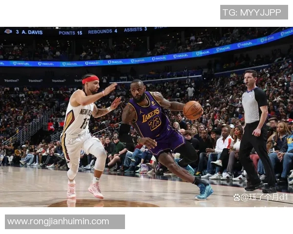 活塞与掘金常规赛对决精彩回顾球迷热情高涨赛场氛围火爆